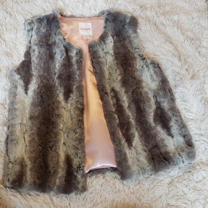 Kids winter vest. NWT Cat & Jack XL 14/16